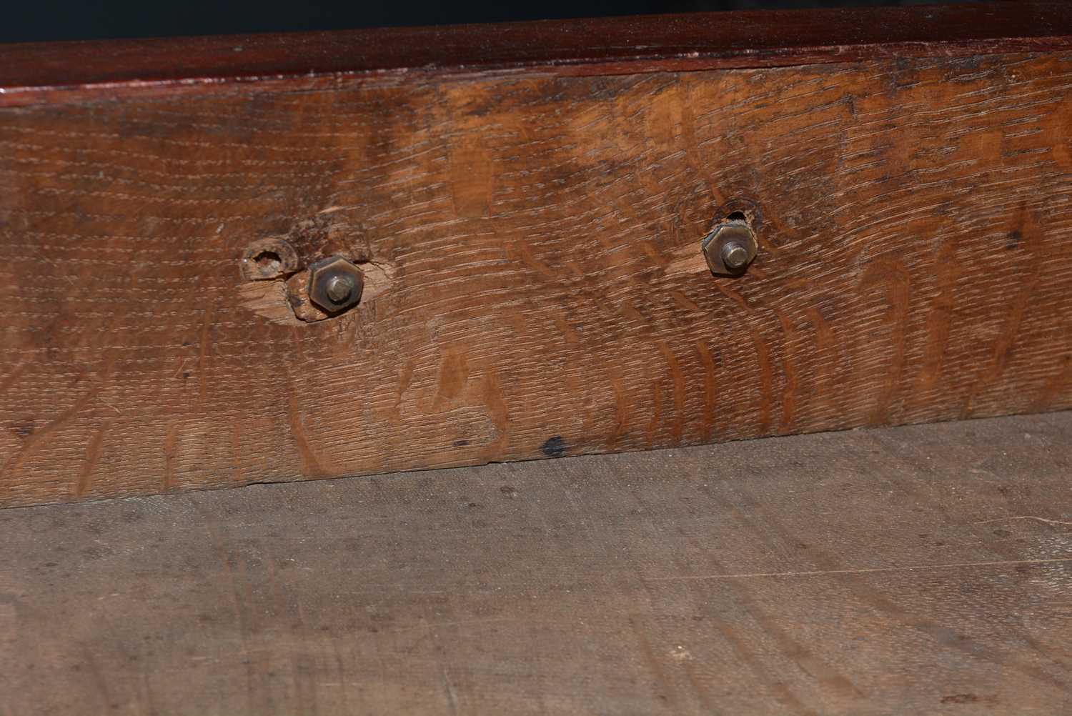 A George III mahogany chest of drawers - Image 13 of 15
