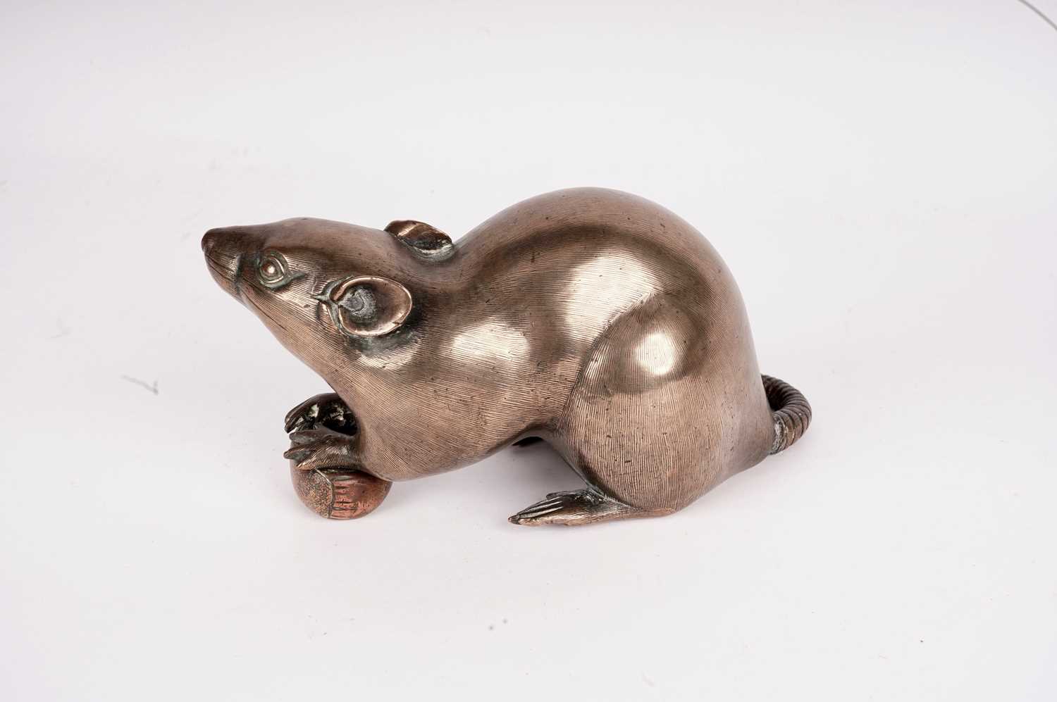 Pair of Japanese bronze rats - Image 6 of 10