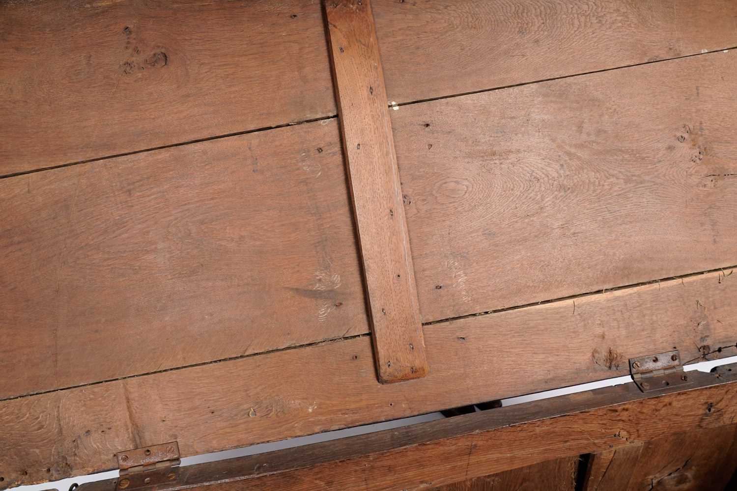 A late 17th Century oak coffer - Image 11 of 12
