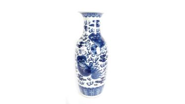 19th century Chinese blue and white vase