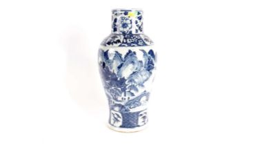 Chinese blue and white vase