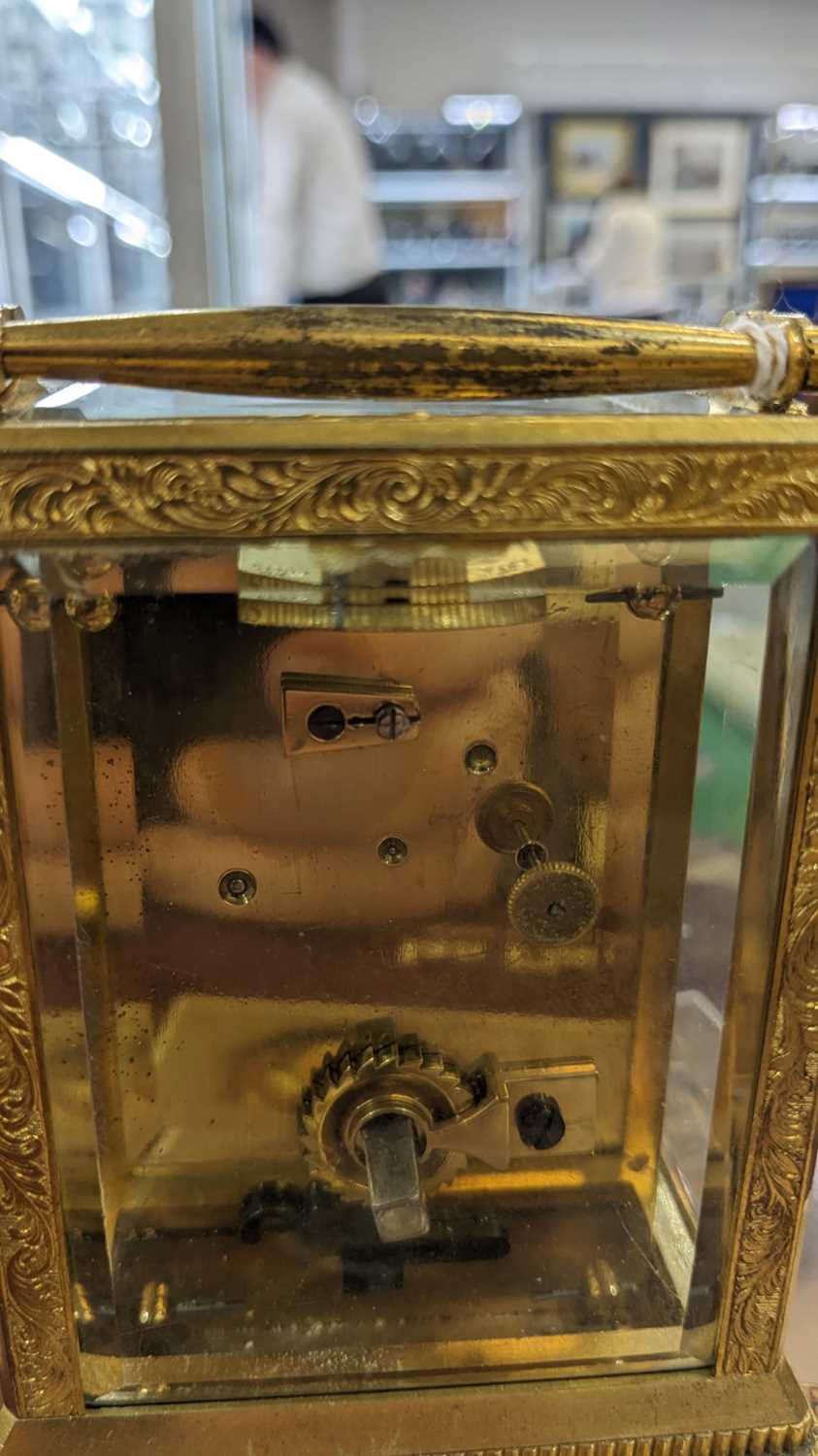 Vieyres of London: A late 19th Century engraved and gilt brass carriage clock - Image 10 of 13