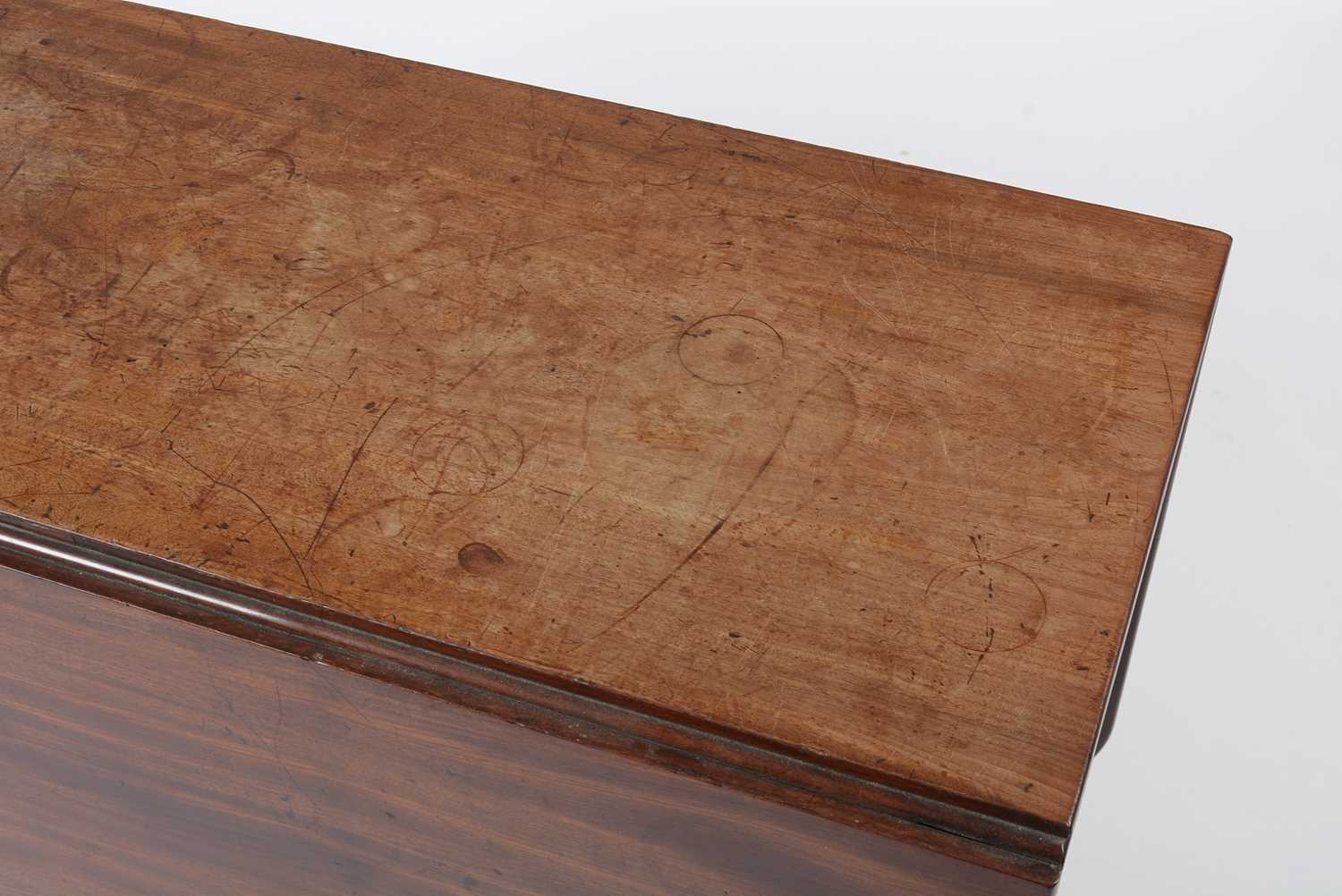 A George IV mahogany drop leaf dining table - Image 5 of 10