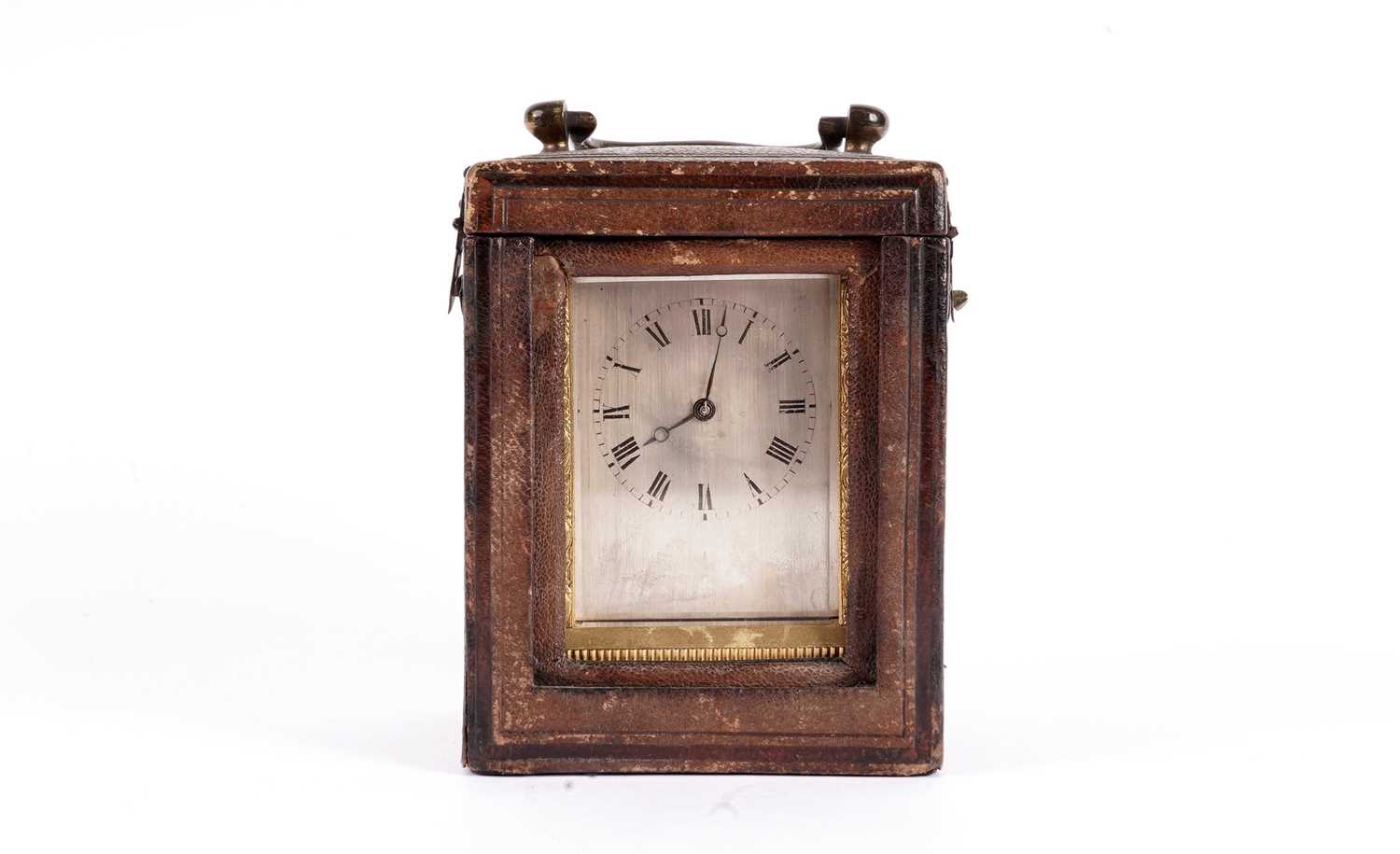 Vieyres of London: A late 19th Century engraved and gilt brass carriage clock - Image 2 of 13