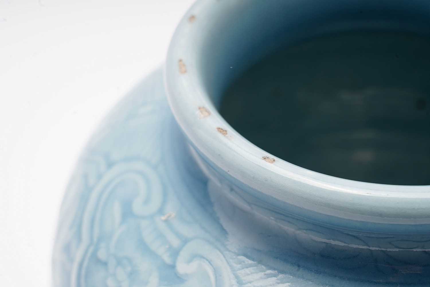 Pale blue celadon glazed vase - Image 4 of 10