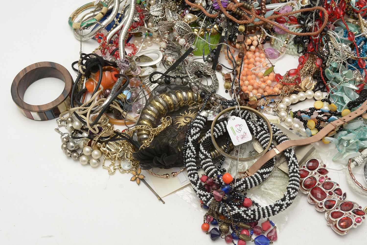 Collection of costume jewellery - Image 3 of 12
