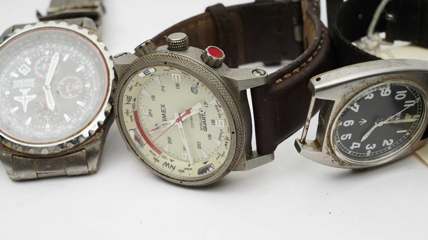An MWC military steel cased wristwatch and others - Image 4 of 6