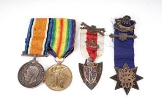 A pair of WWI General Service medals; and two Masonic jewels