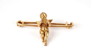 A putti bar brooch