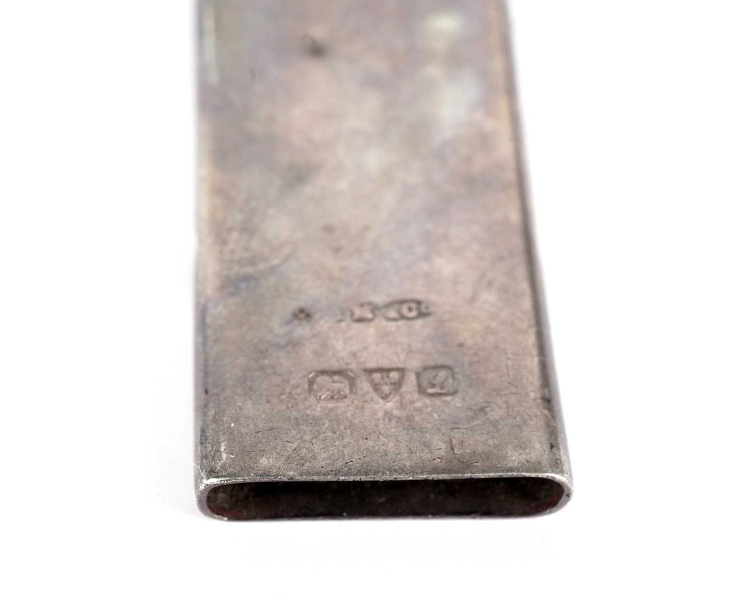 A Sampson Mordan & Co silver whistle - Image 4 of 4