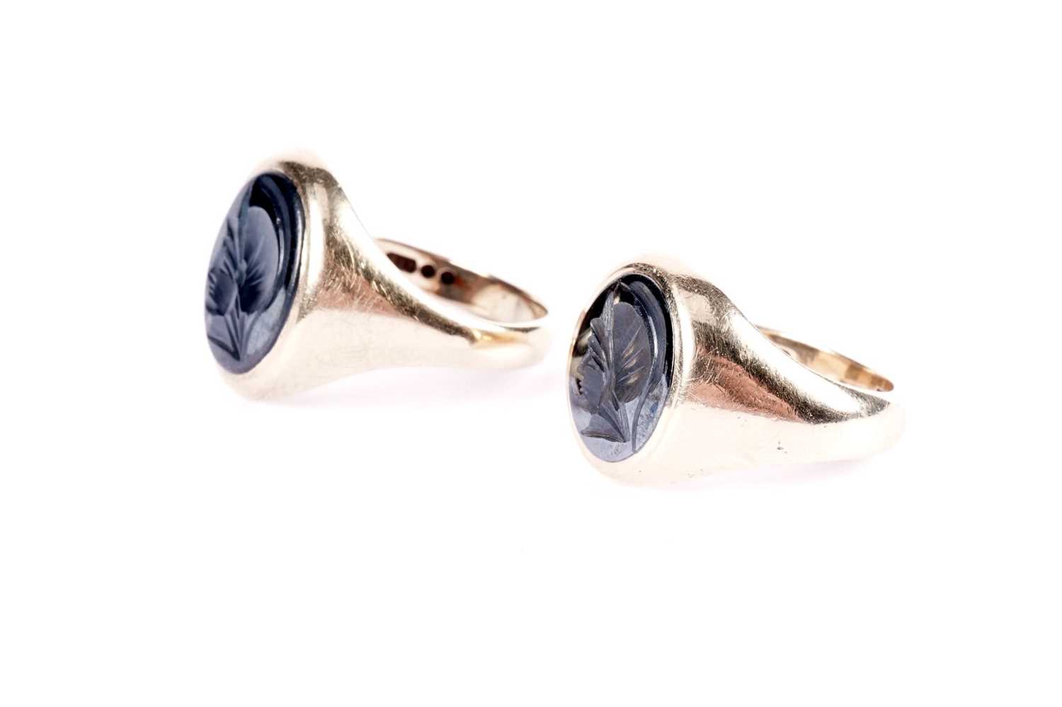 Two hematite intaglio signet rings - Image 2 of 12