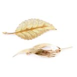 A 18ct yellow gold filigree leaf motif brooch,