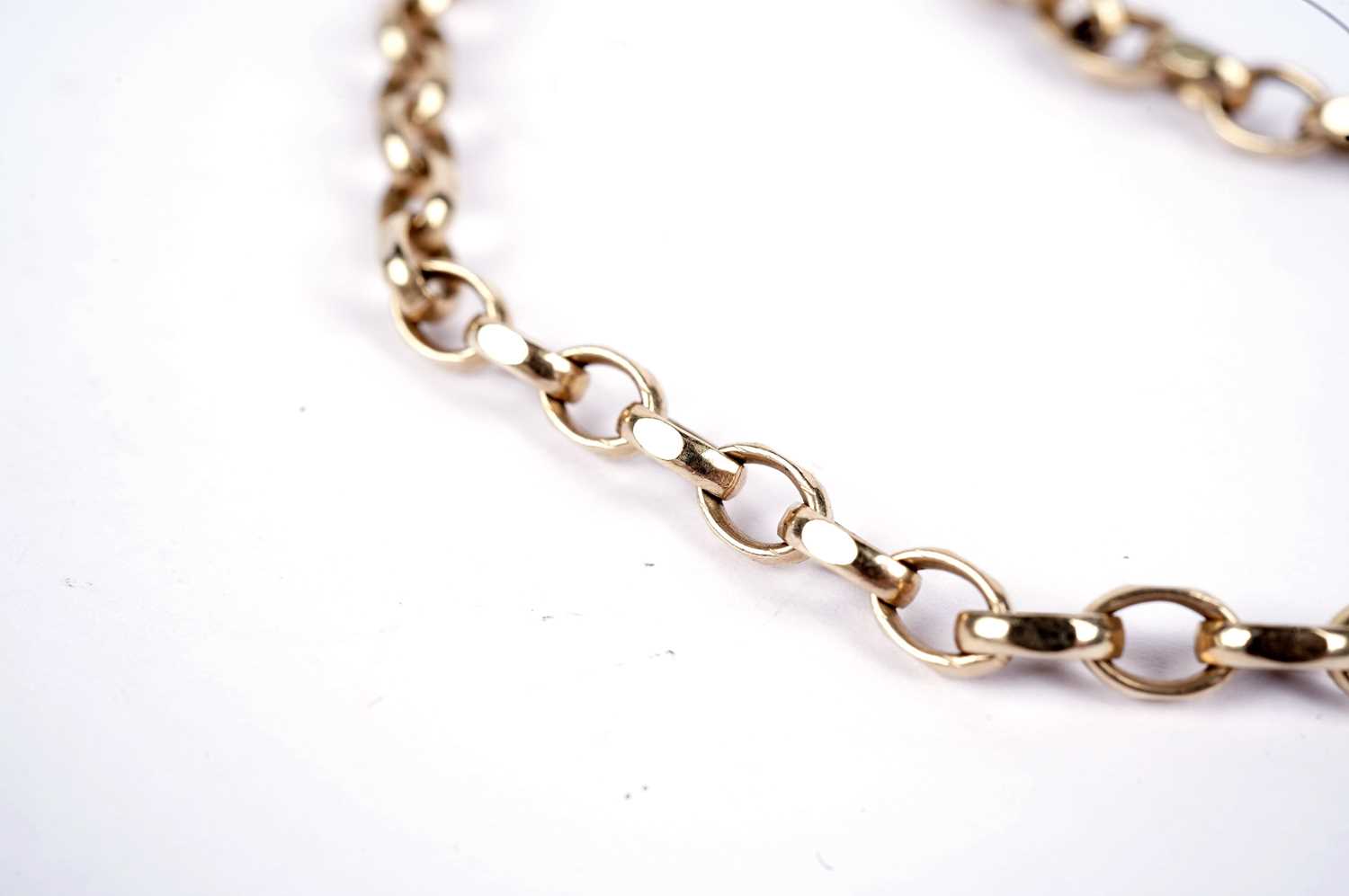 A 9ct yellow gold belcher link chain necklace - Image 2 of 4