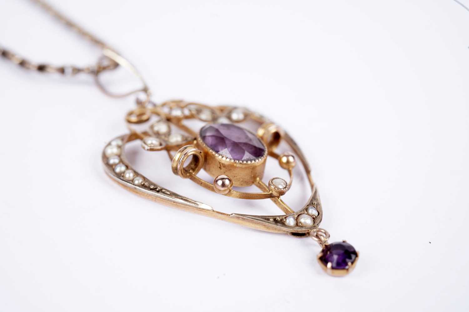 An Edwardian amethyst and seed pearl drop pendant - Image 3 of 4