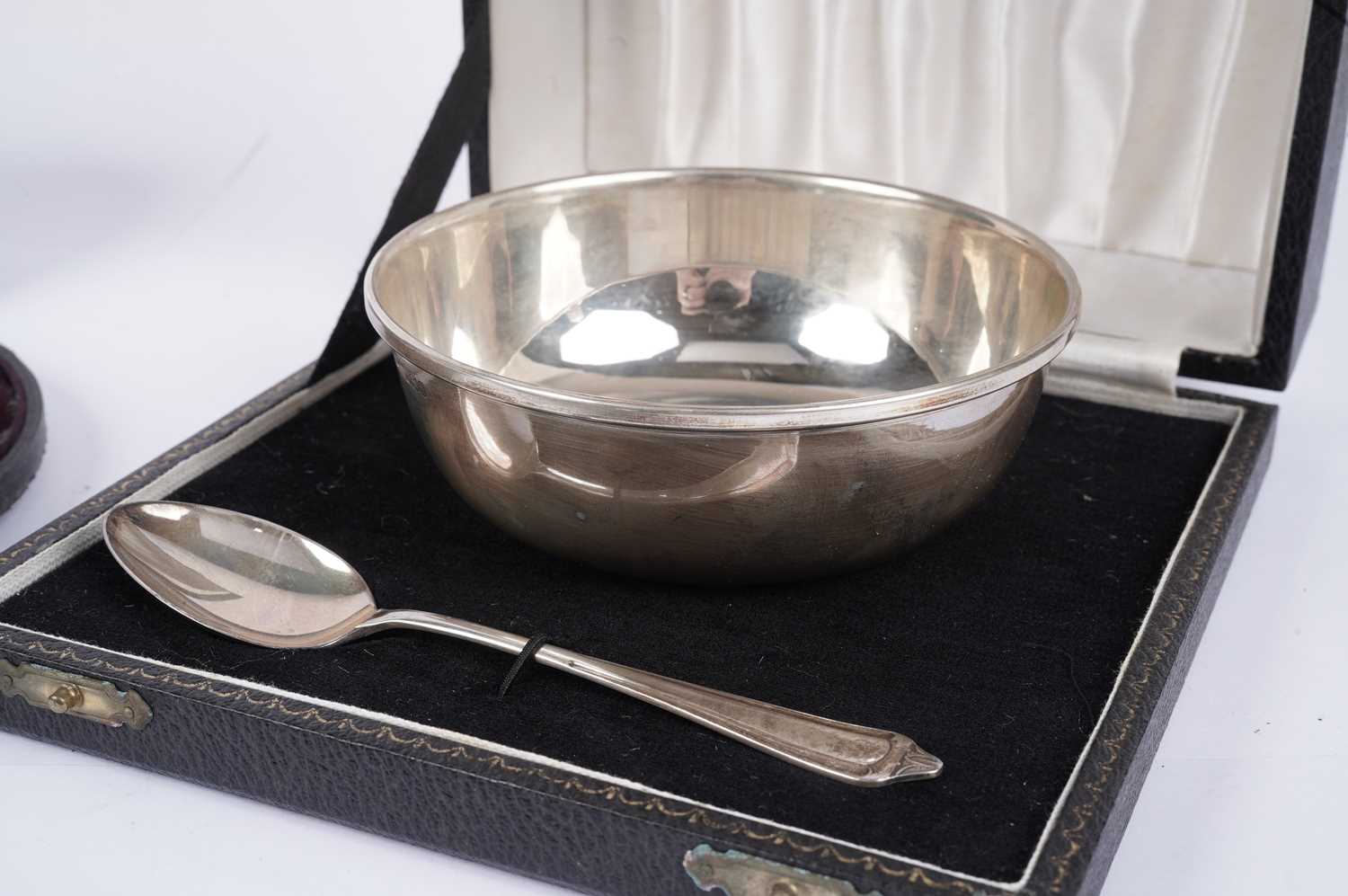A silver Christening cutlery set; and others - Image 3 of 6