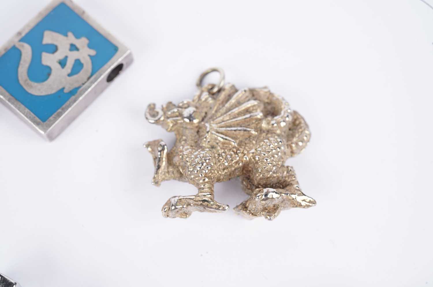 A selection of silver and other charms - Image 7 of 7