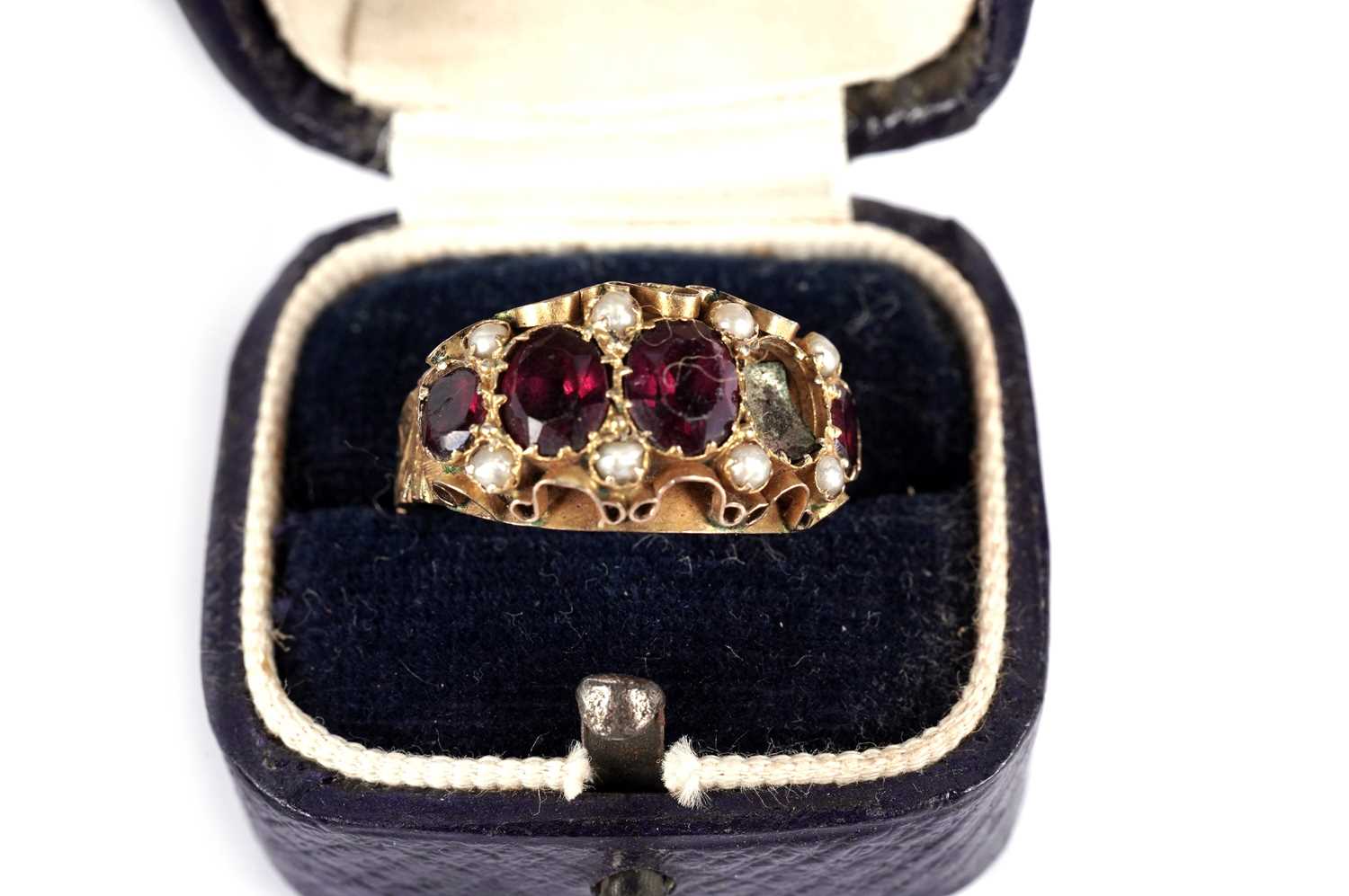 A Victorian red stone and seed pearl ring; two other rings; a pin; and two dress studs - Image 8 of 9