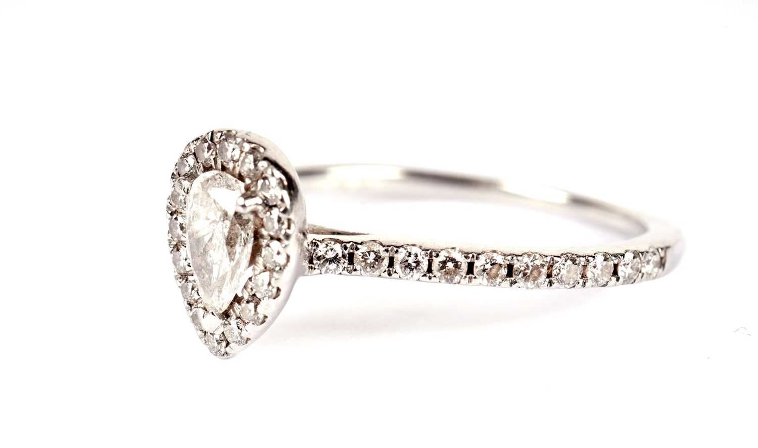 A contemporary Rox single stone diamond ring - Image 2 of 5