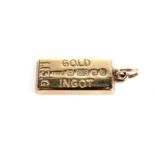 A 9ct yellow gold ingot pendant