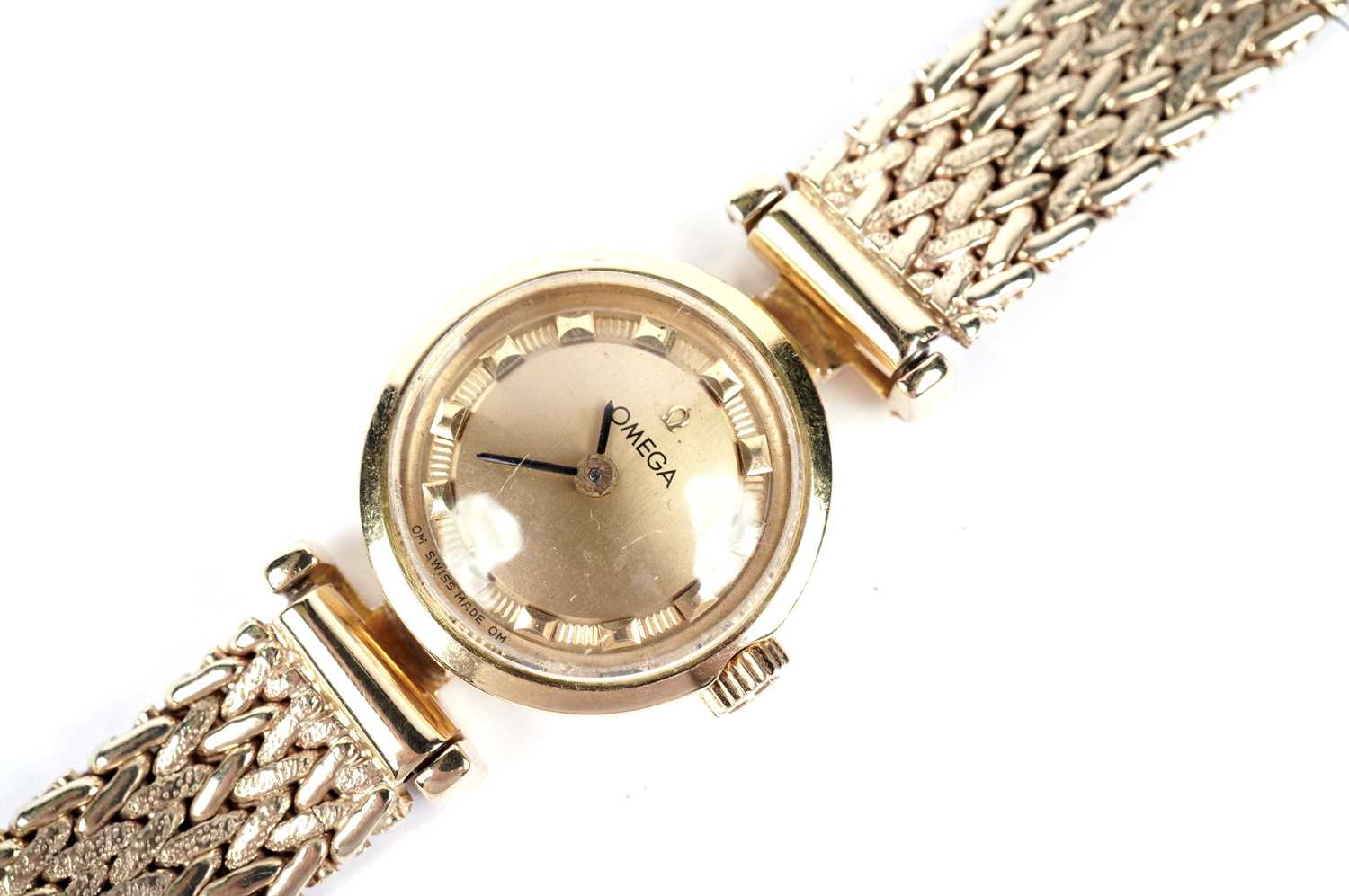 An Omega 9ct yellow gold cocktail watch - Image 2 of 5
