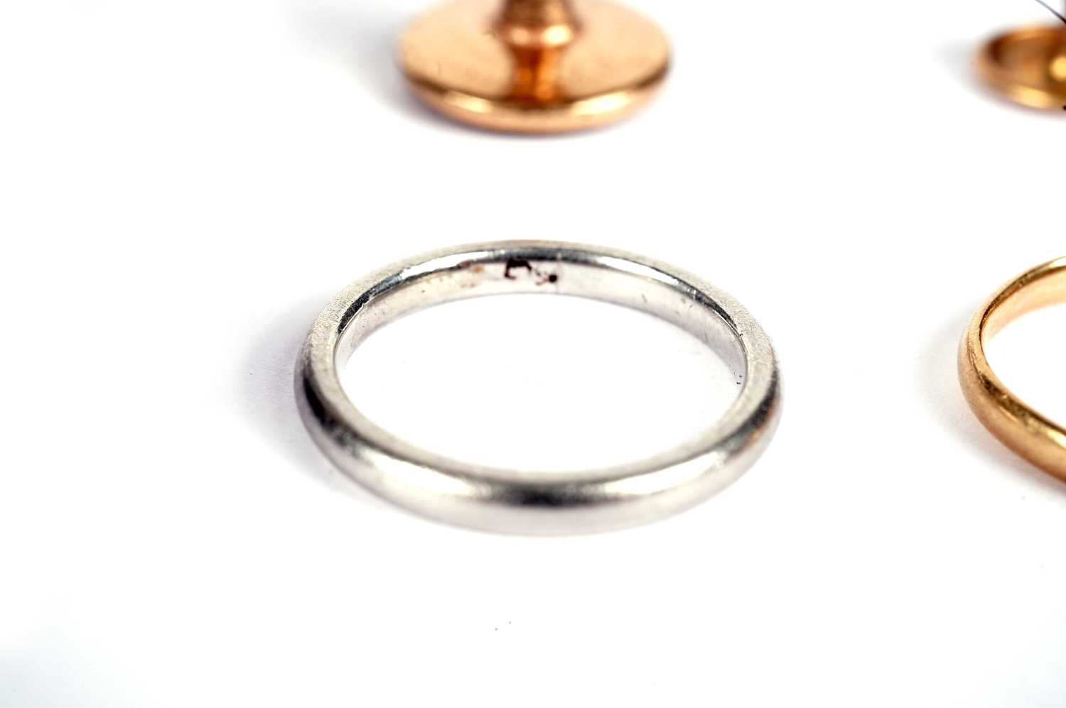 A Victorian red stone and seed pearl ring; two other rings; a pin; and two dress studs - Image 5 of 9