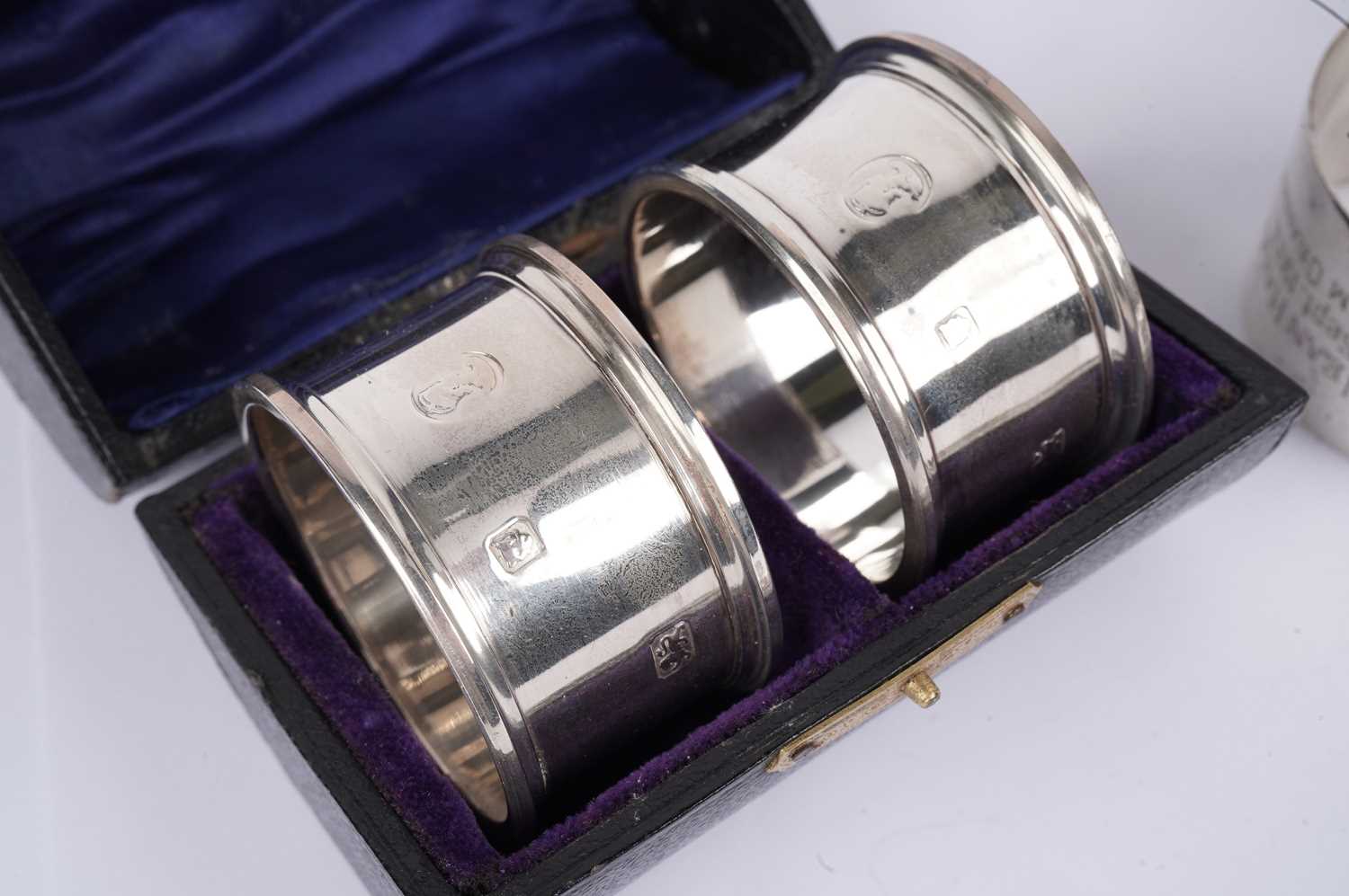 A selection of Elizabeth II silver including a cased pair of napkin rings and Armada dish - Image 2 of 6