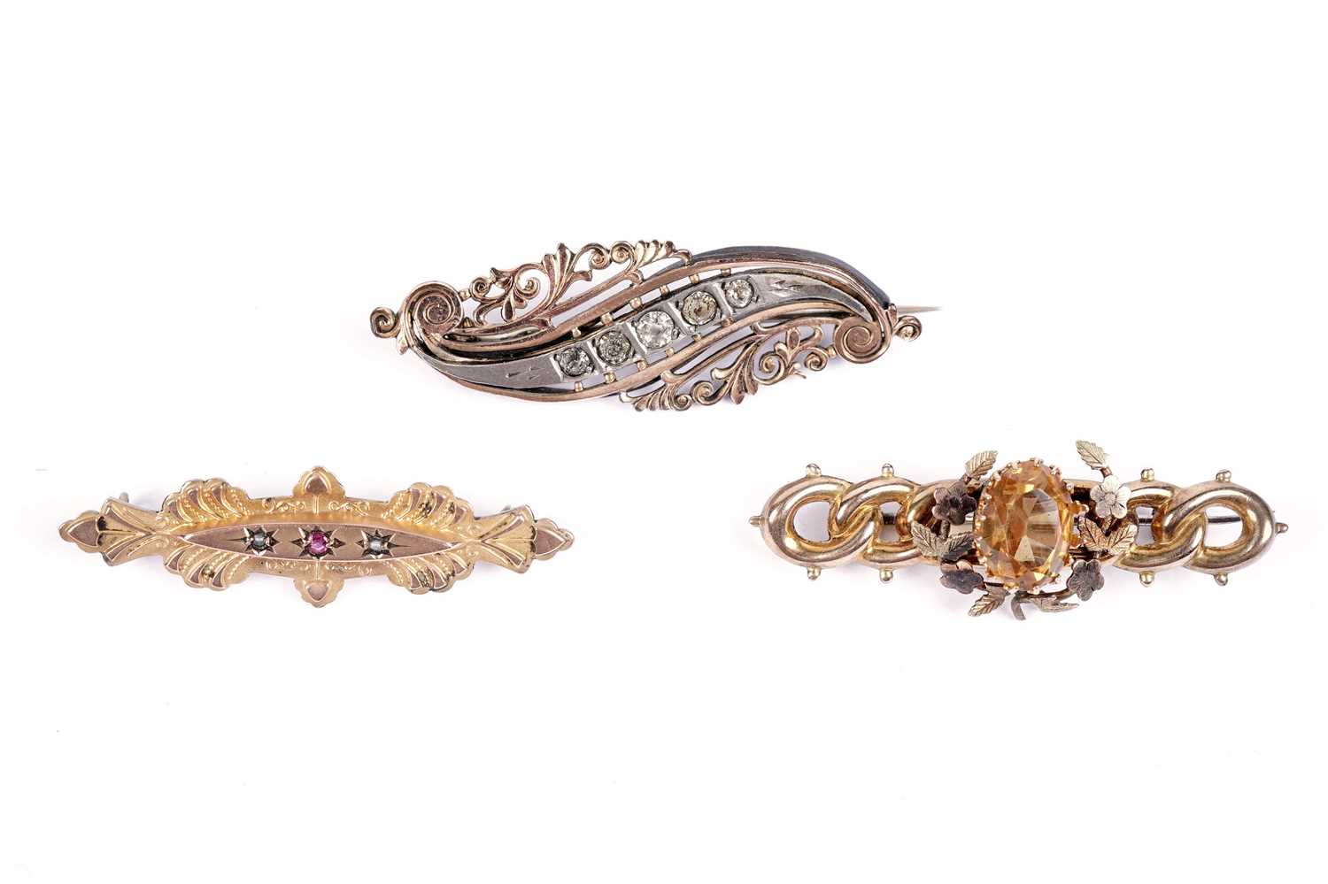 Victorian and Edwardian bar brooches