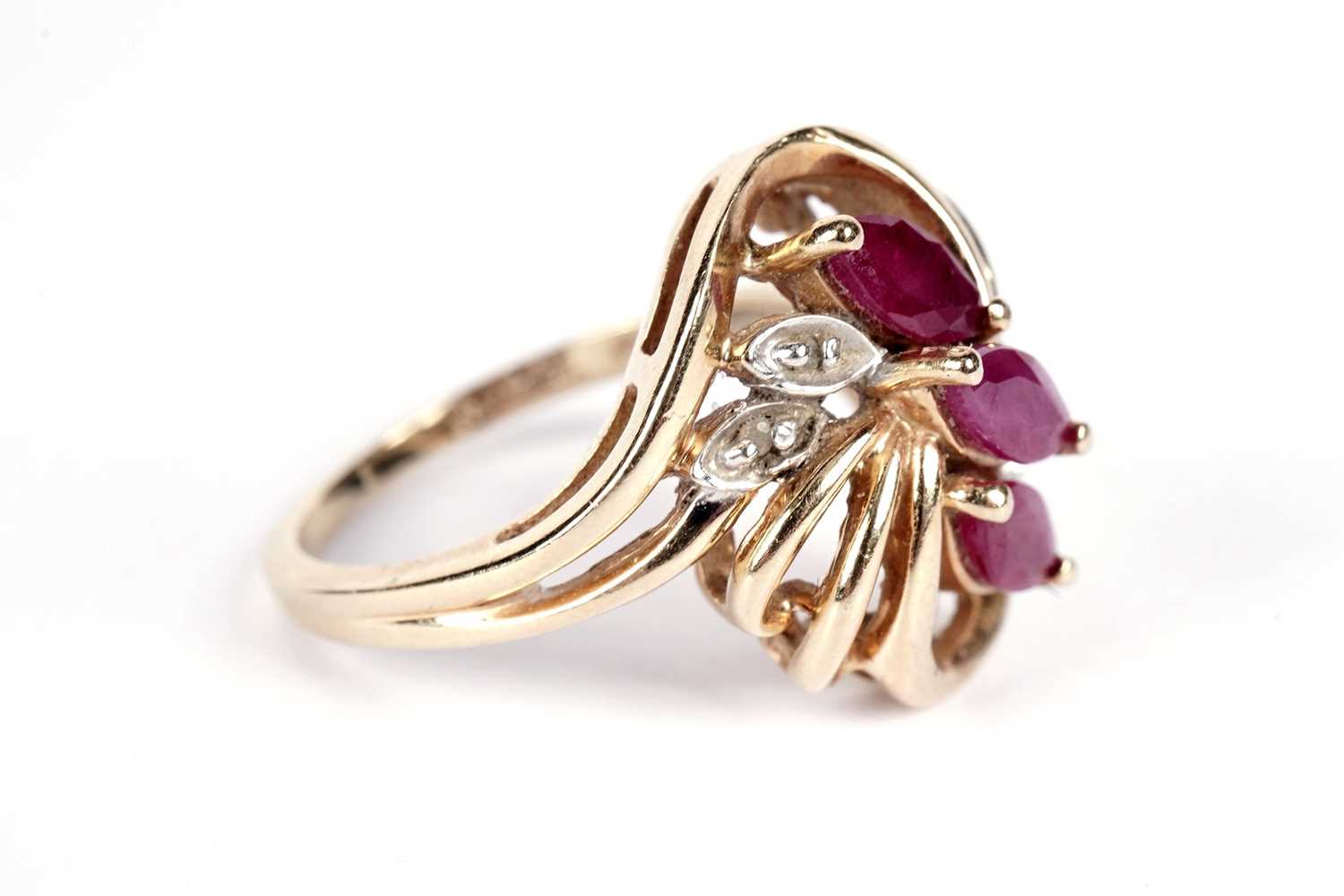 A ruby dress ring - Image 3 of 4