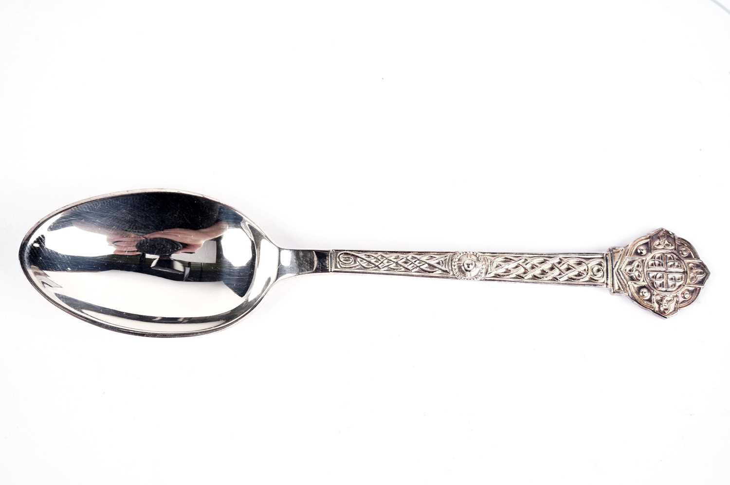 A silver Lindisfarne pattern egg cup and tea spoon - Image 2 of 5