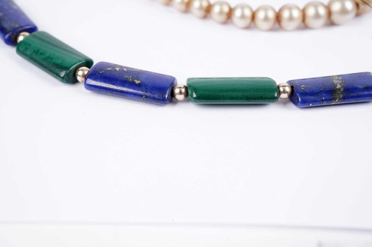 A lapis lazuli and malachite necklace; and another - Image 5 of 7