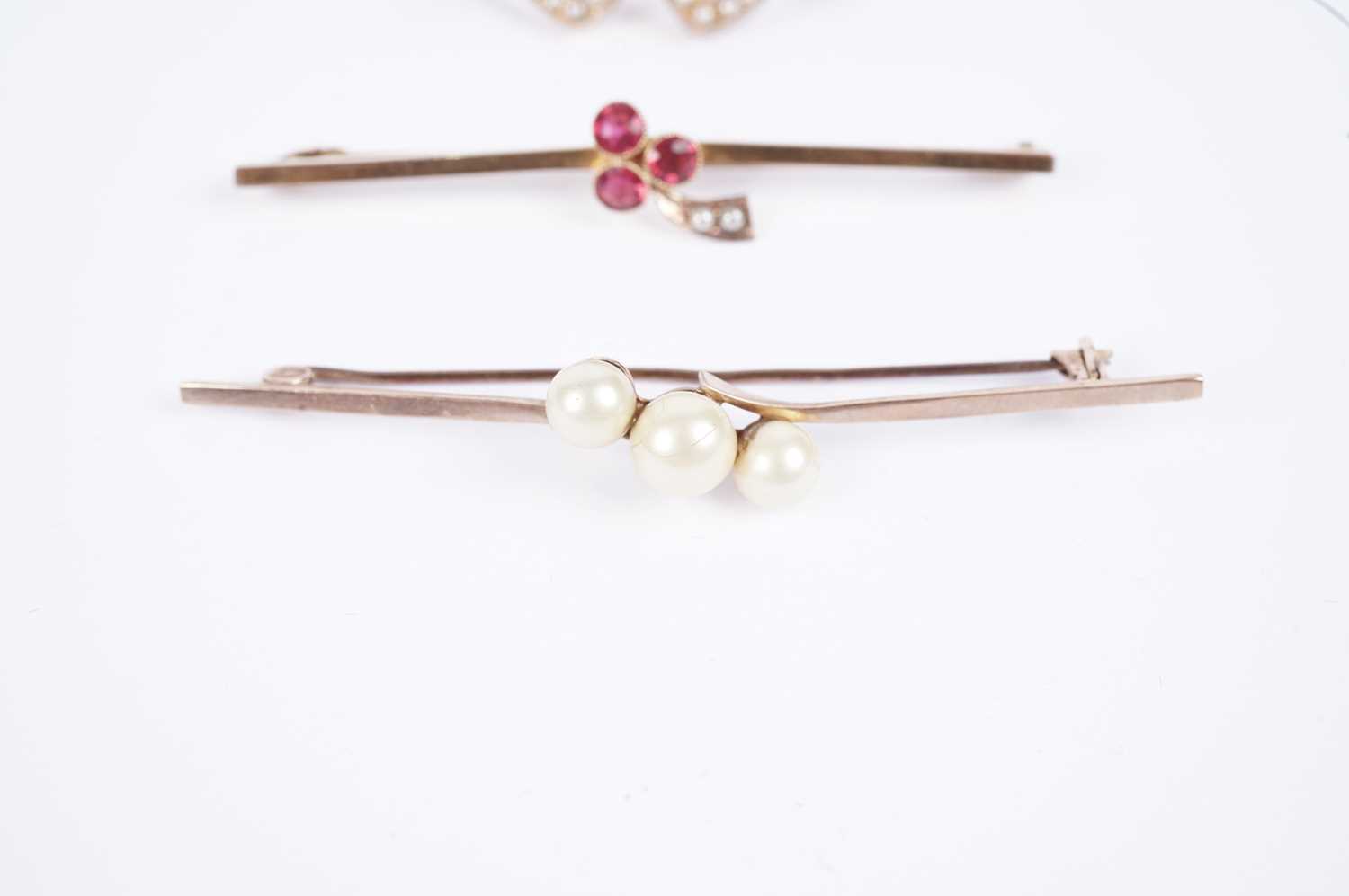 Three bar brooches, including an Edwardian garnet and seed pearl cherry brooch - Image 4 of 5