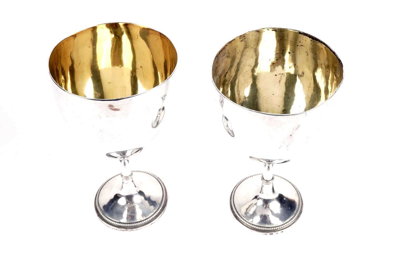 A pair of George IV silver chalices - Image 3 of 3