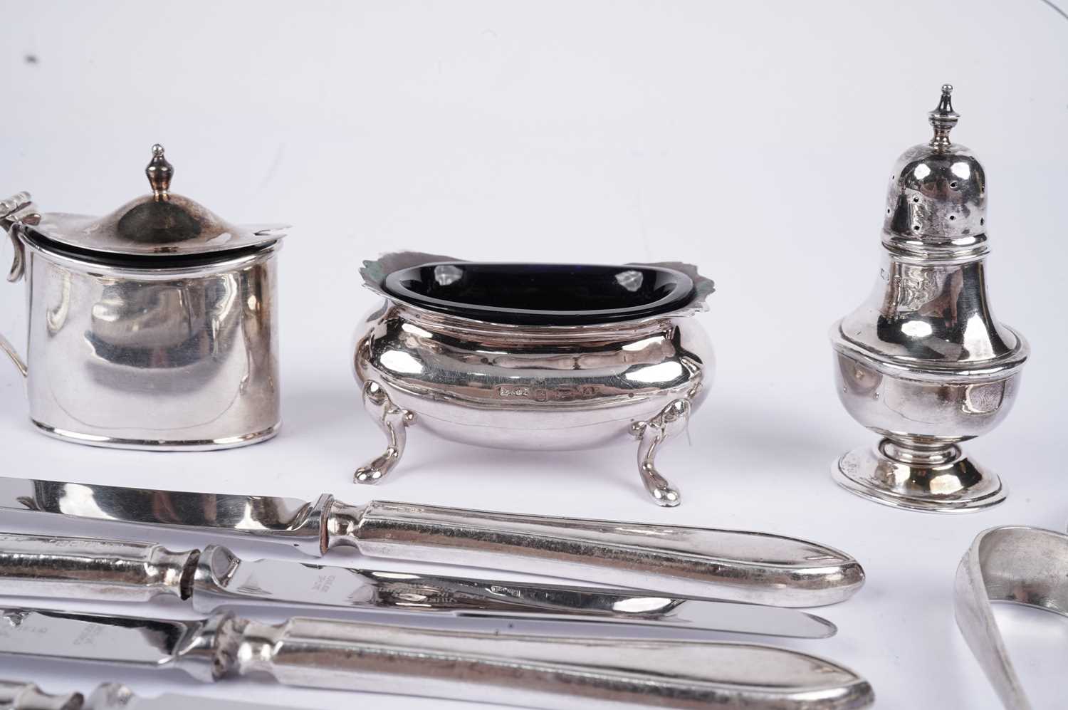 A selection of silver condiments, cutlery and collectibles - Image 4 of 6