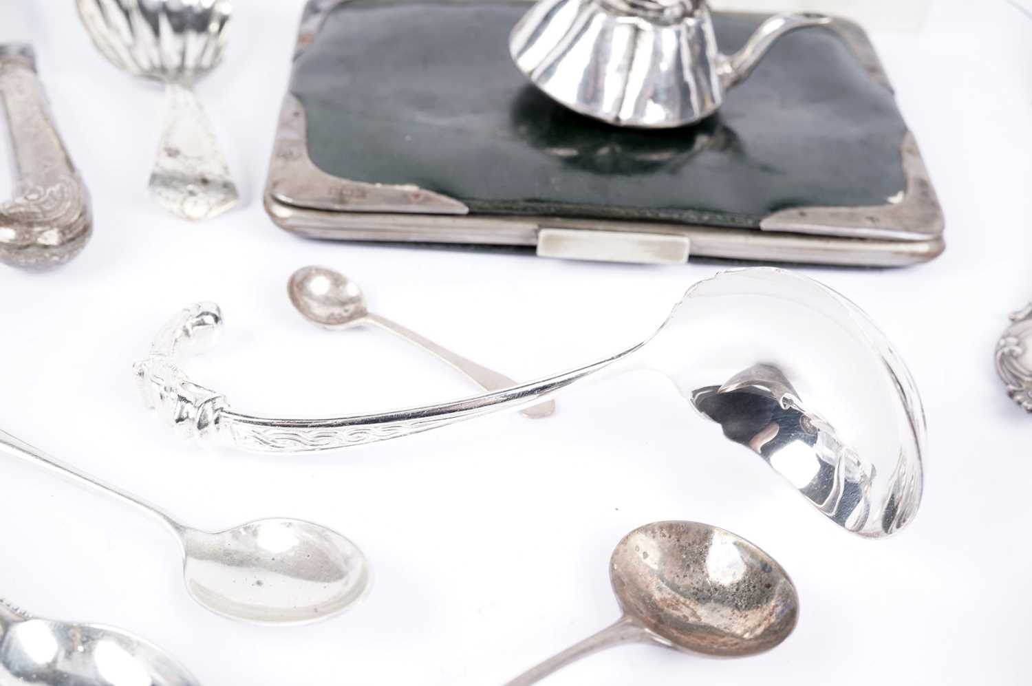 A selection of silver items - Image 5 of 7