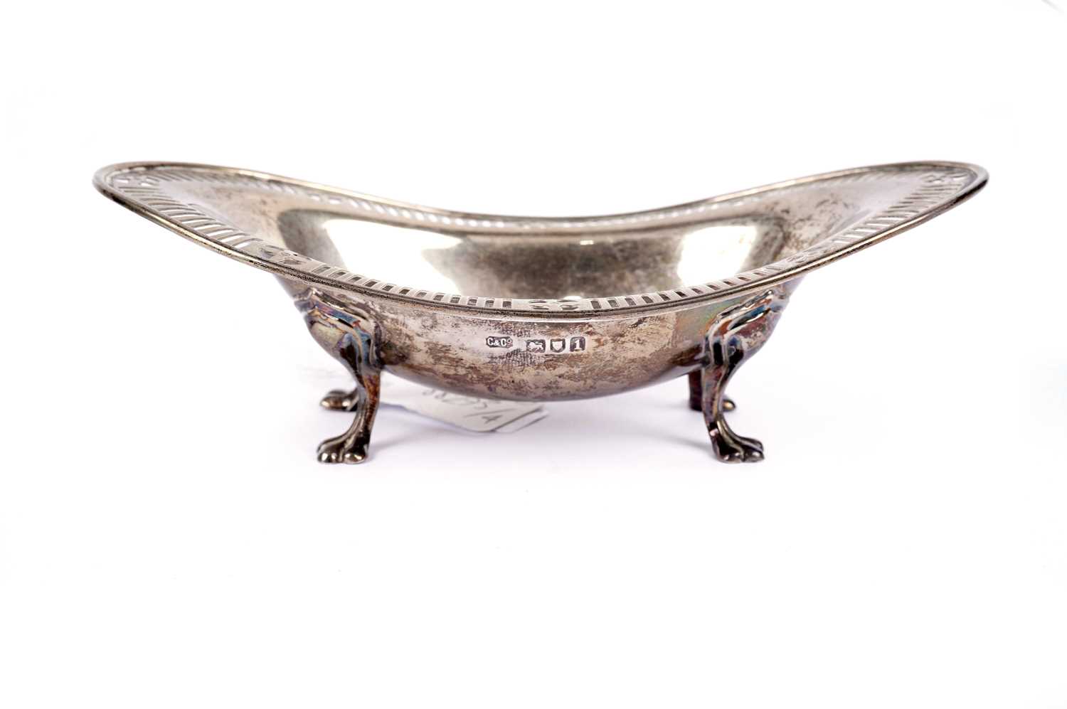 An Edwardian silver dish, by Carrington & Co; and another - Image 3 of 5