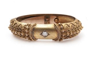 A Victorian gold and diamond scarf ring