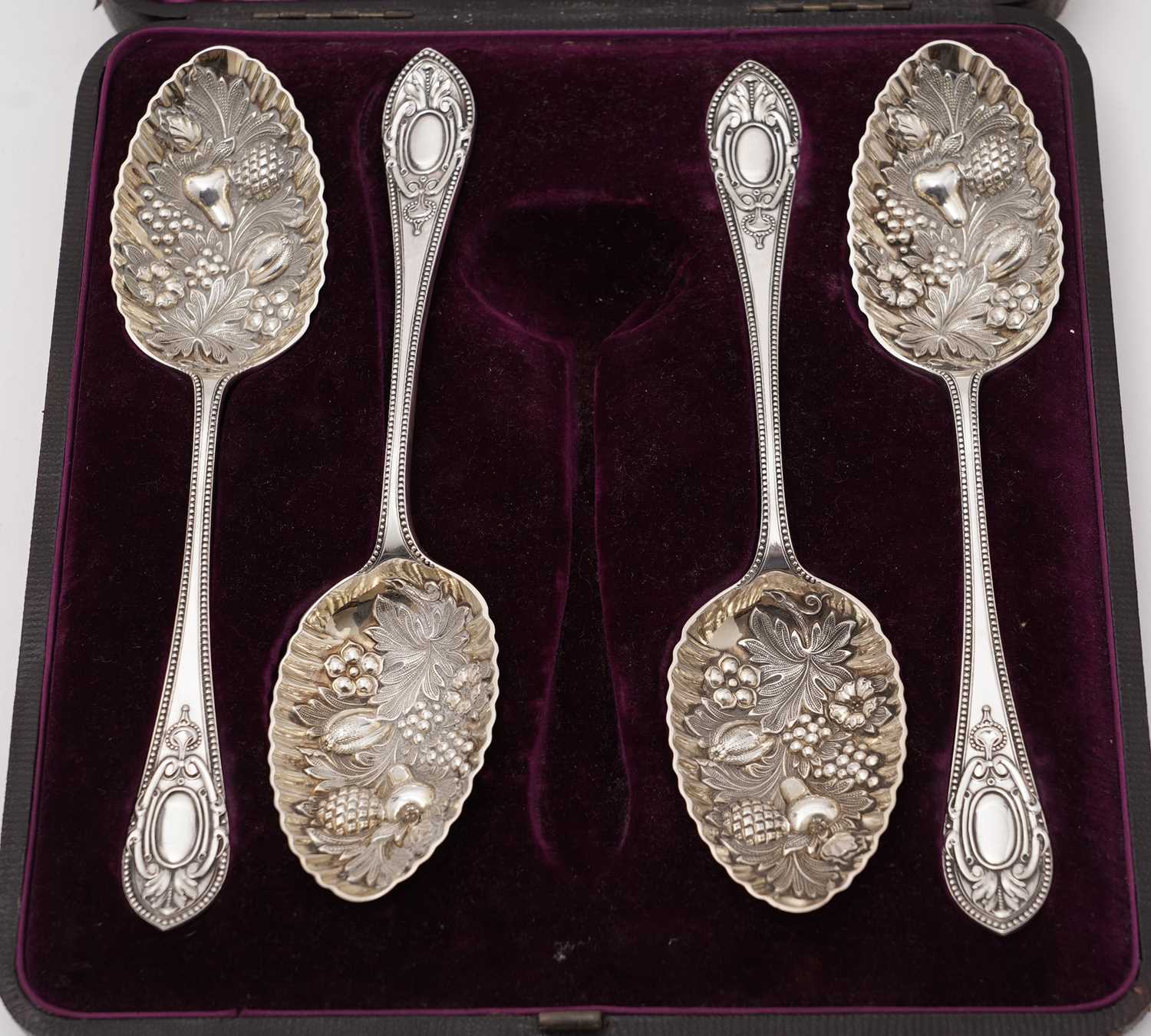 A collection of silver and silver plated wares - Image 8 of 8