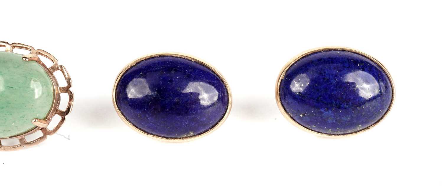 A pair of lapis lazuli stud earrings; and a pair of aventurine quartz earrings - Image 2 of 5