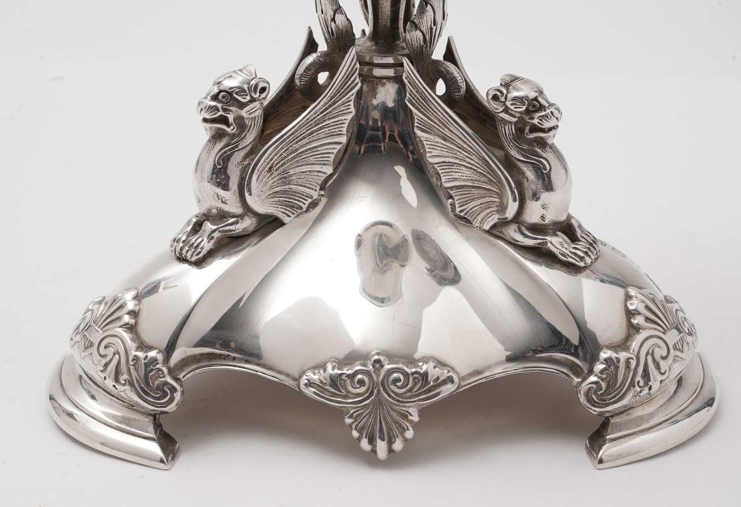 An Edwardian silver centrepiece - Image 4 of 6