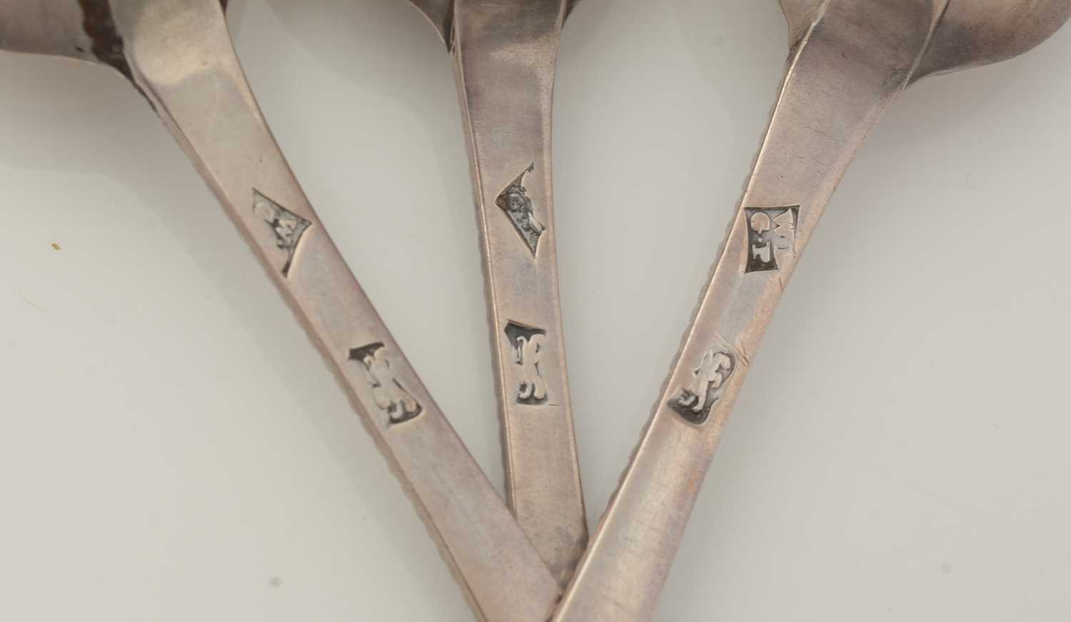 A set of six George III "private die” teaspoons - Image 4 of 4