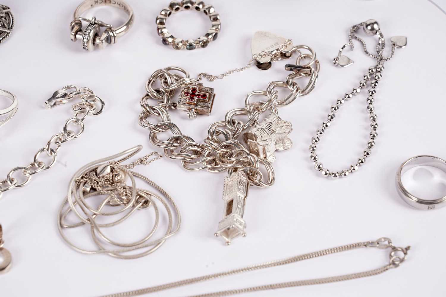 A collection of silver and costume jewellery - Image 4 of 12