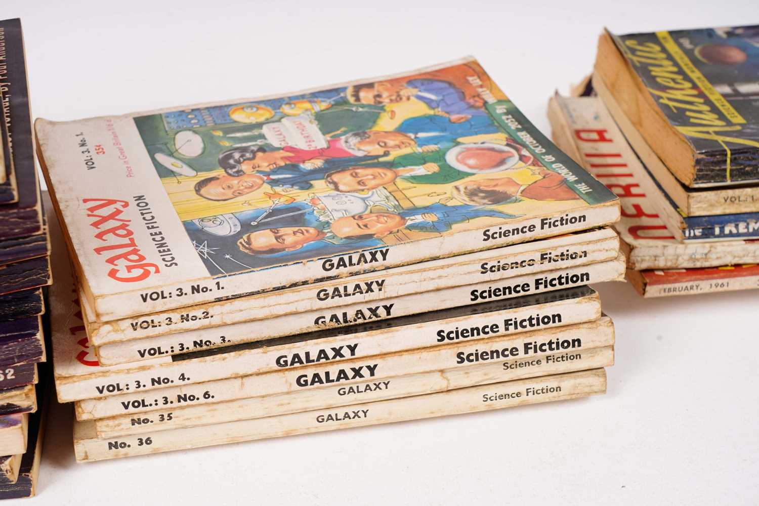 Science fiction books and magazines - Image 2 of 4