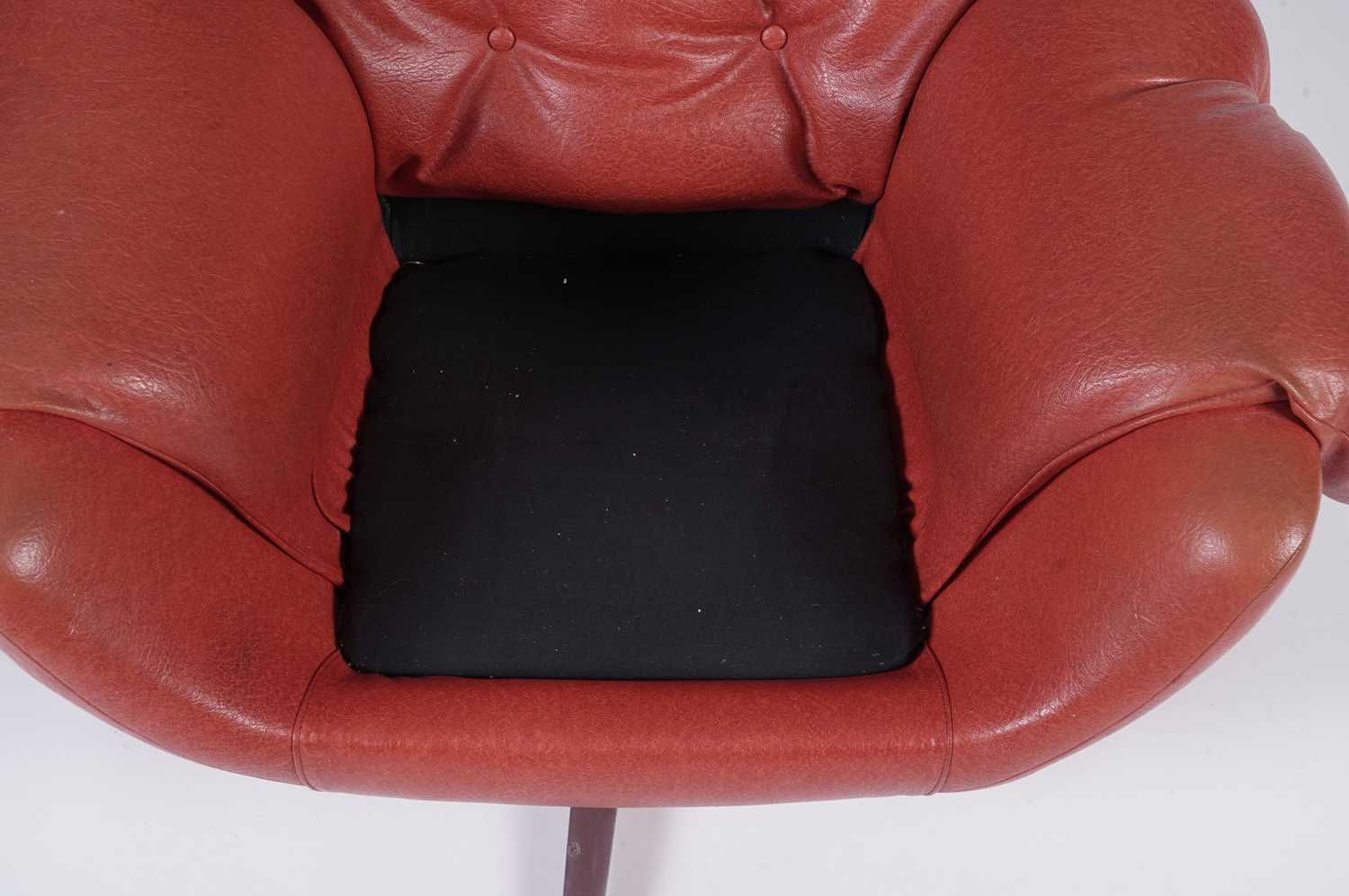 Manner of UP Zavody Rousinov,; a 1970's swivel chair - Image 5 of 9