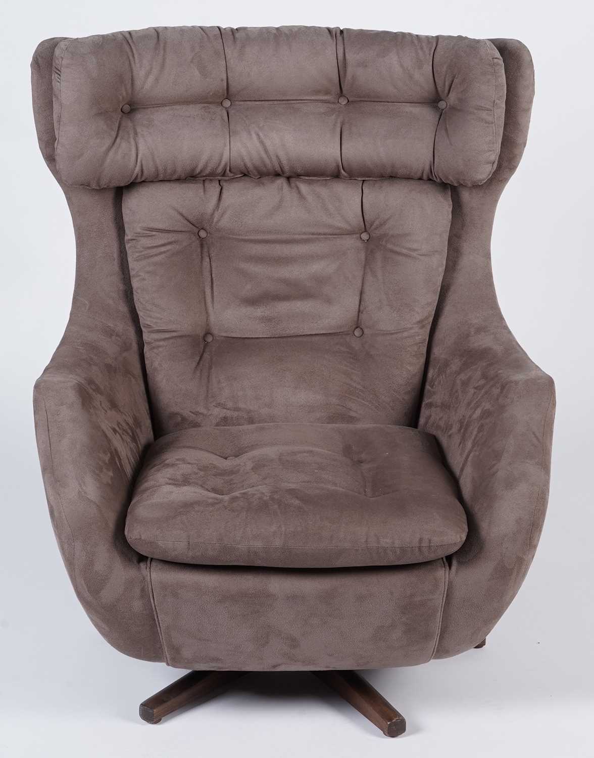 A Parker Knoll 'Statesman' chair - Image 4 of 9