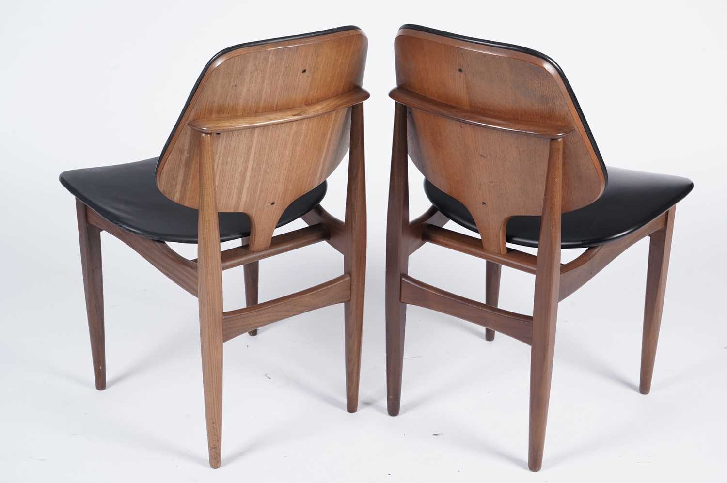 6 teak and black vinyl dining chairs - Image 4 of 5