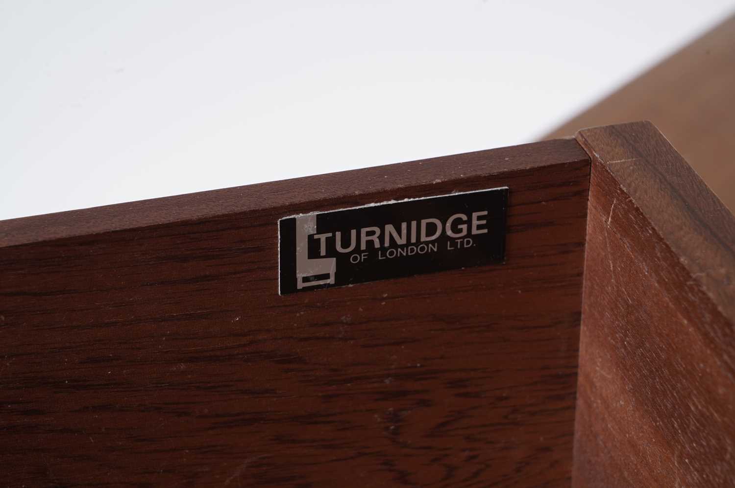 Turnidge of London Ltd: A teak side display unit - Image 9 of 9