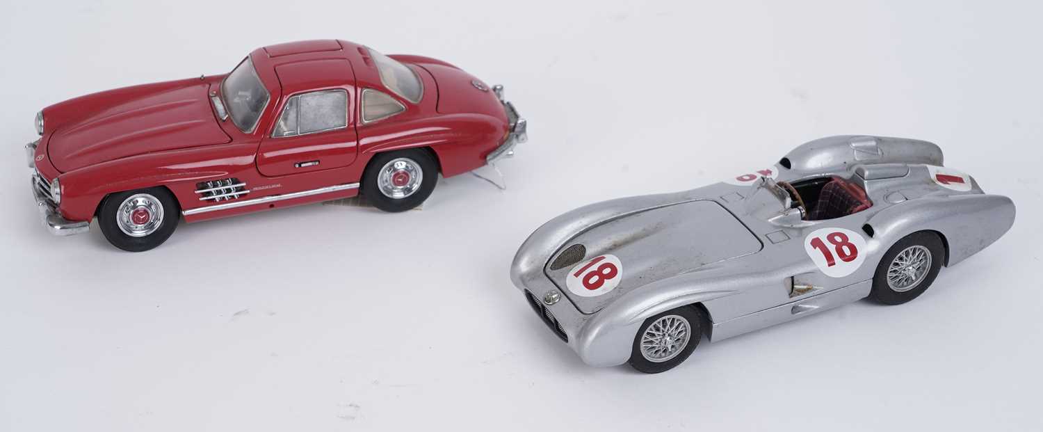A collection of Franklin Mint diecast model vehicles - Image 2 of 7