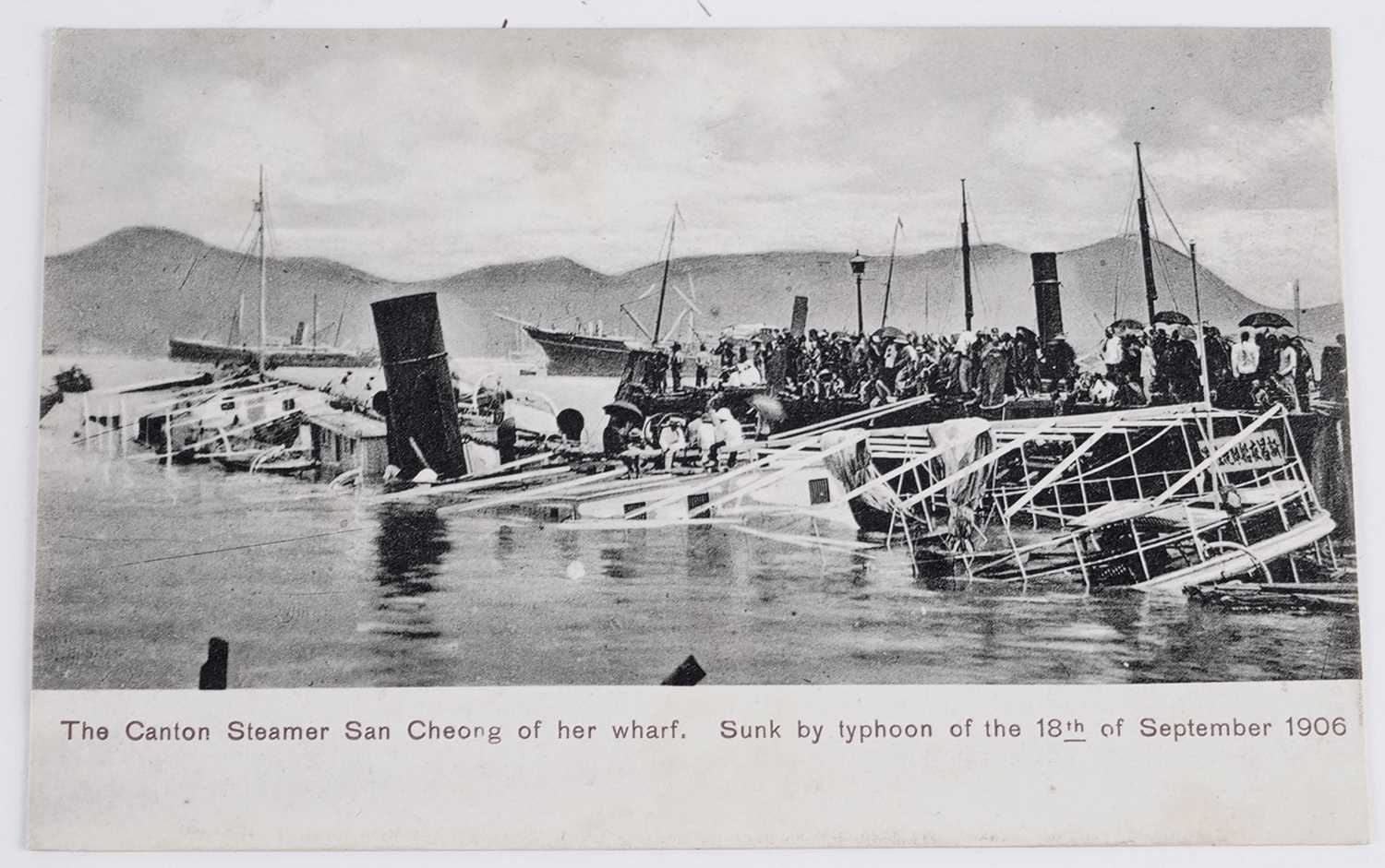 A collection of early 20th Century Chinese, Hong Kong and Japanese Oriental postcards - Image 13 of 15