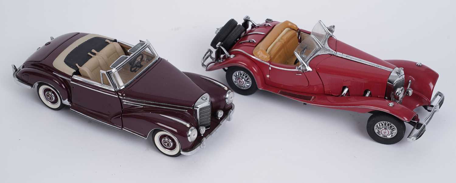 A collection of Franklin Mint diecast model vehicles - Image 3 of 7