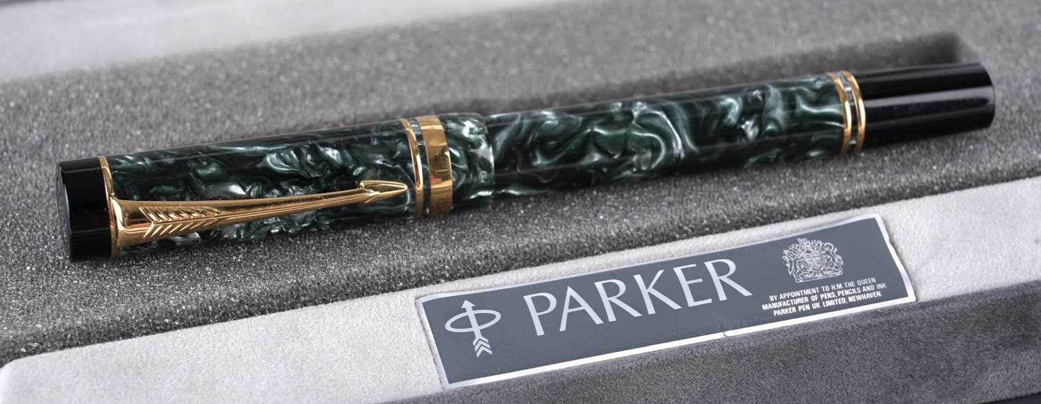 A boxed Parker Duofold fountain pen with gold nib - Image 2 of 5